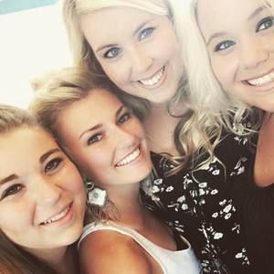 Meet your Posher, Rebecca